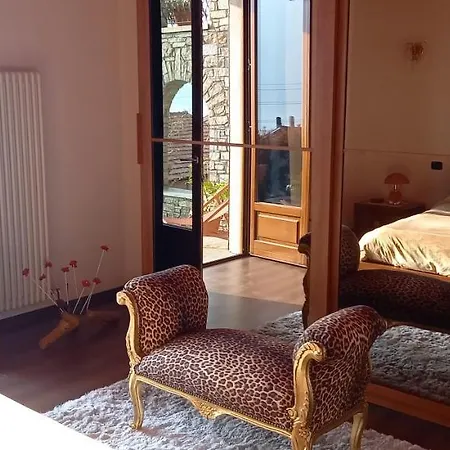 Dom wakacyjny Emma Cremia